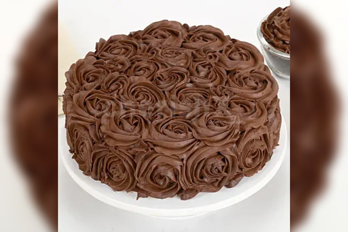 Order Pink Swirl Chocolate Cake Online, Price Rs.10095 | FlowerAura
