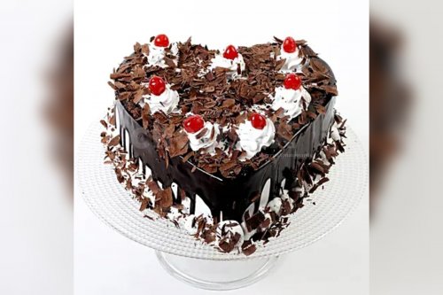 Heart Shape Black Forest Cake by cherishx