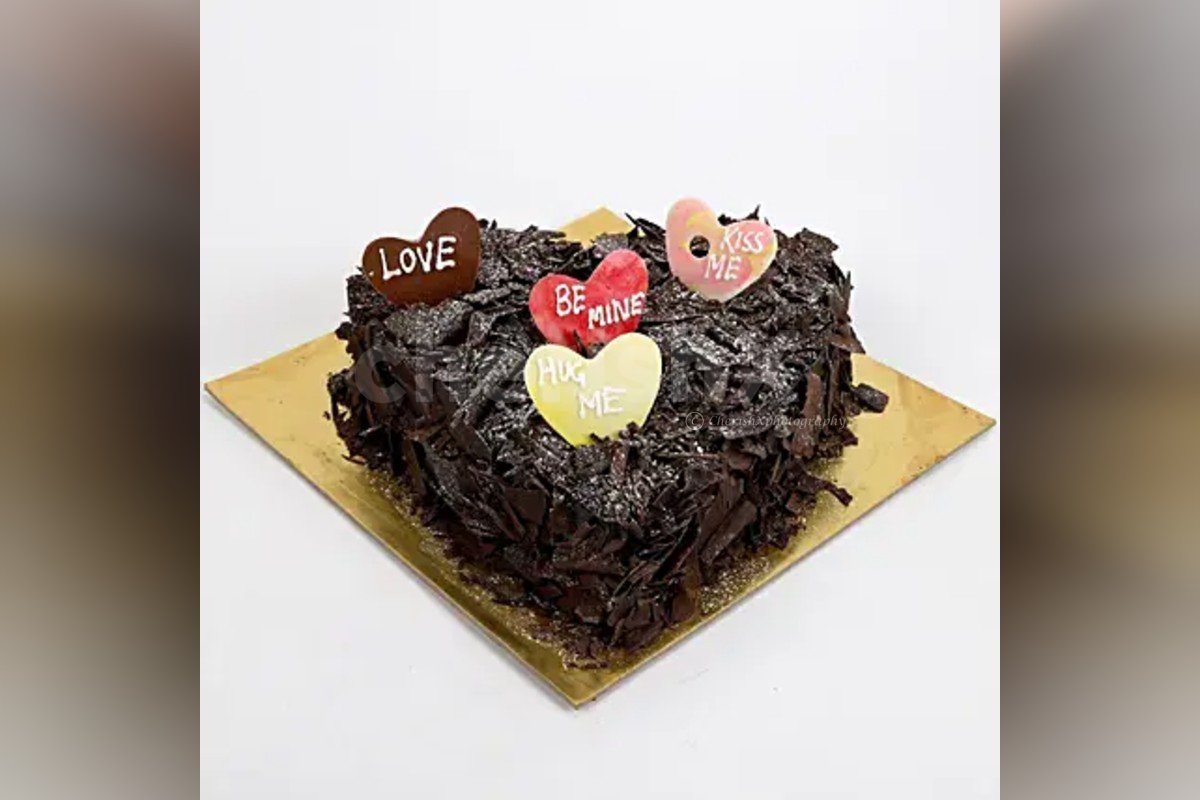special heart chocolate cake
