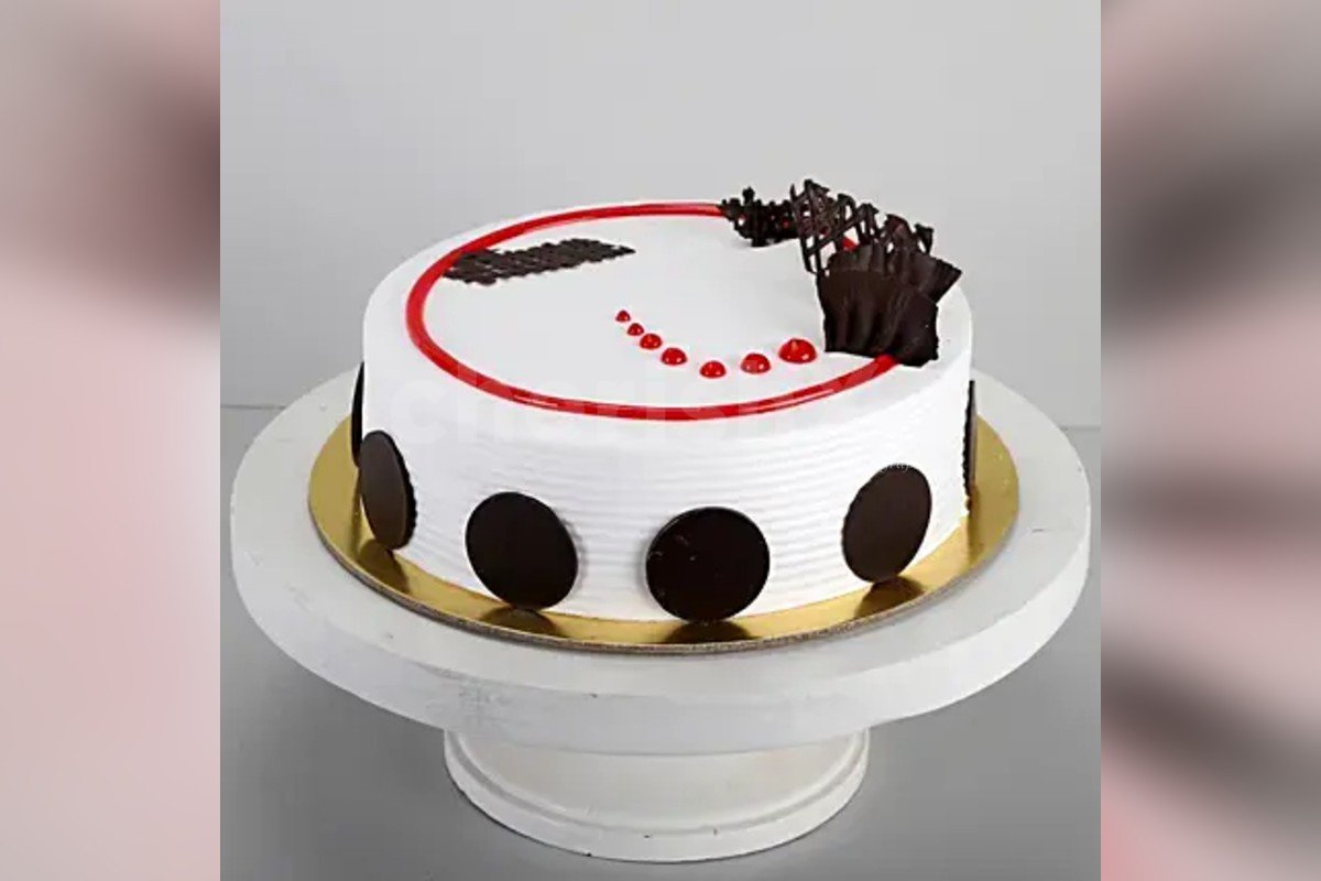 Chocolate Hot Red Heart Cake Half Kg