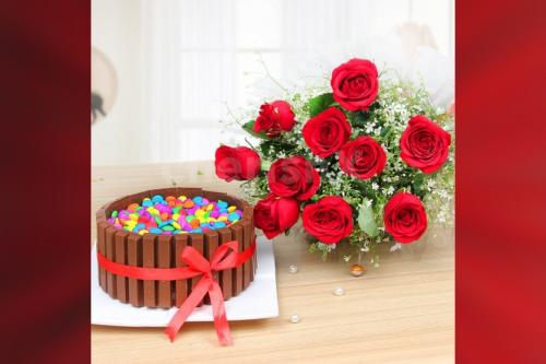 10 roses and Kitkat Gems cake combo