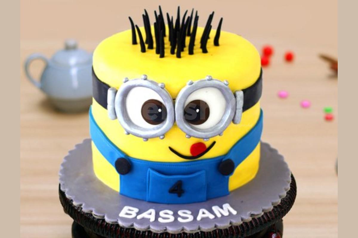 Cute Yellow Minion Cake | Yours Sincerely Bakery-thanhphatduhoc.com.vn