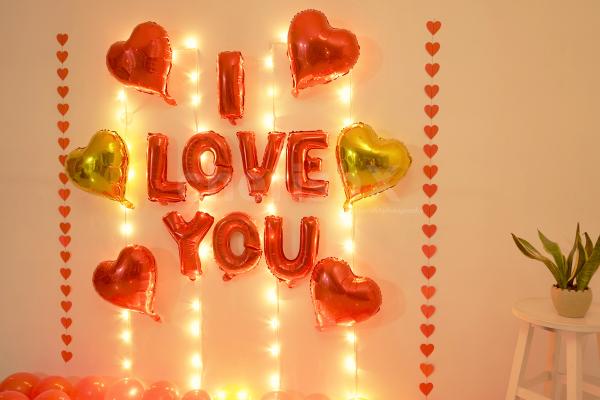 Surprise your Loved one with this Balloon Room Decoration.