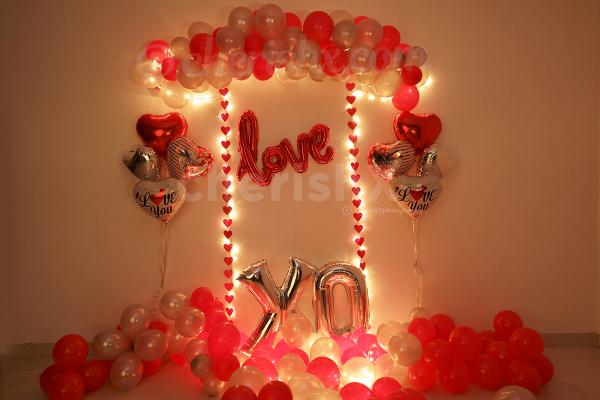 Romantic Red Love XO Decor