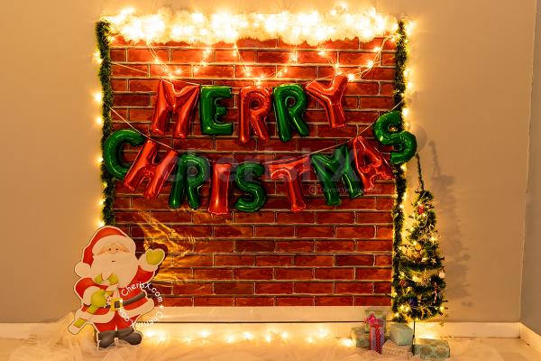 A Gorgeous Brick wall themed Christmas Decor by CherishX!