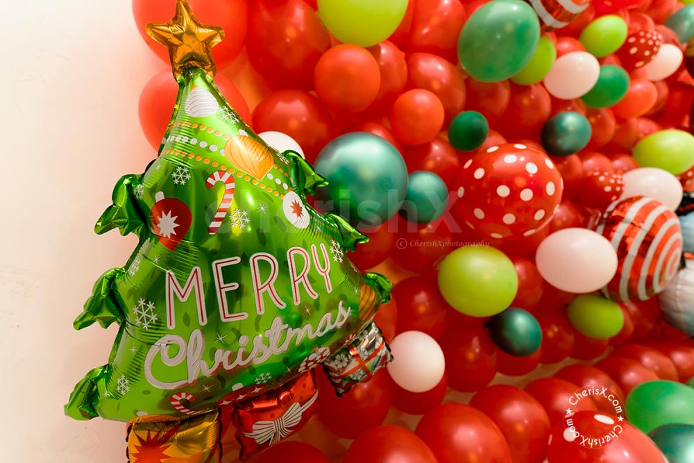 Celebrate Christmas Like never before with this unique Christmas Themed Balloon Backdrop!