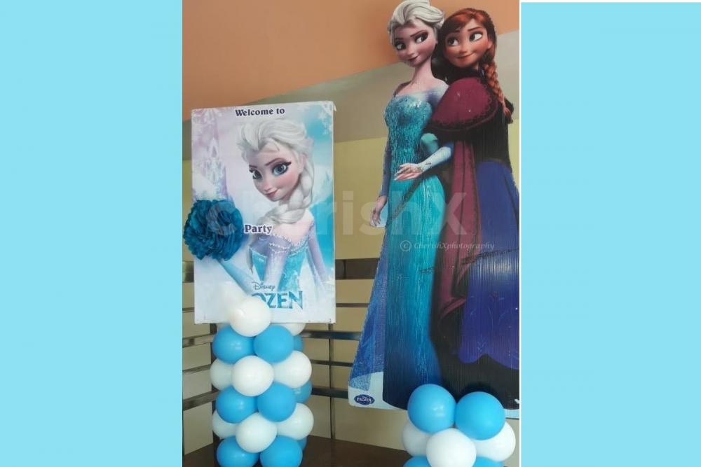 A Grand Disney Princess Frozen theme decor by CherishX