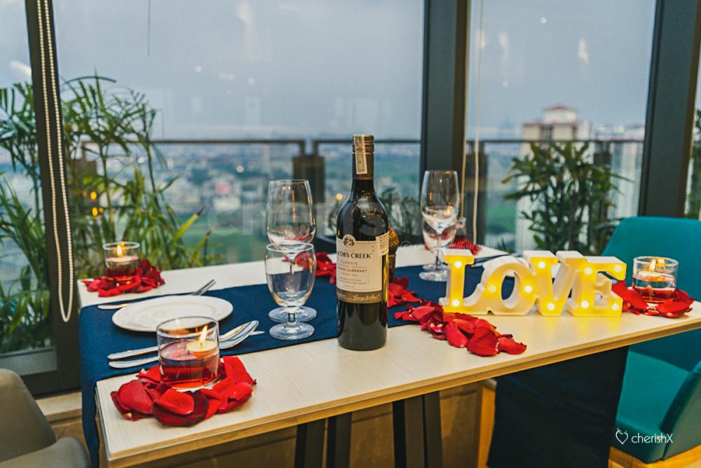 Make your partner feel at the top of the world with this Lavish Dinner Experience by CherishX!