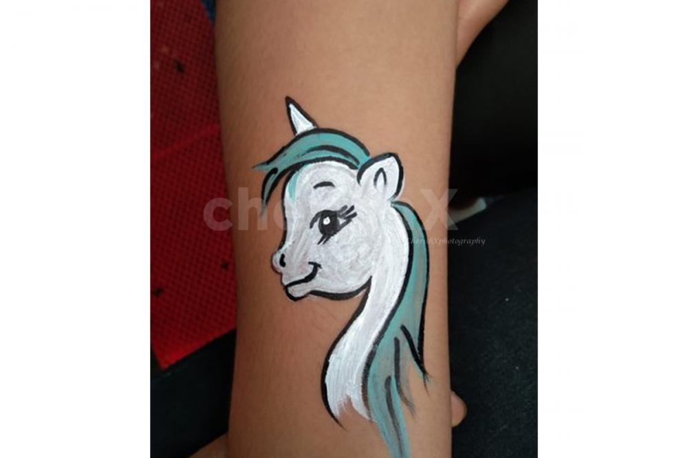 Simple Unicorn Head Silhouette Tattoo Design - Easy Unicorn Head Drawing,  HD Png Download , Transparent Png Image - PNGitem