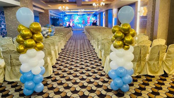 Call out your friends and family for a Grand Celebration by having CherishX's Hot Air and Teddy Bear Theme Decoration!