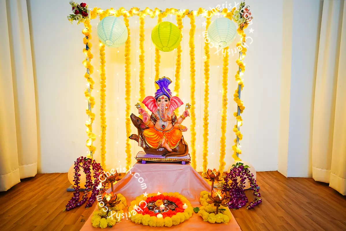 Simple decoration for deals ganpati