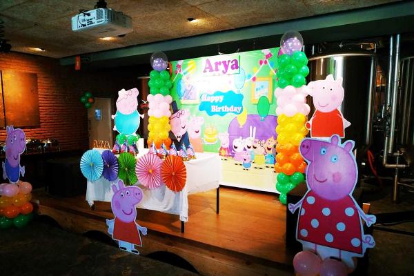 Celebrate your baby girl's birthday with CherishX's Peppa Pig Themed Happy Birthday Decor!