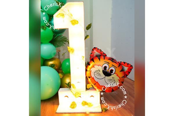 The theme also brings to you a jungle theme décor board to add the real feel