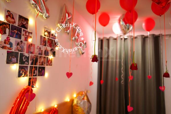 The heart shape red foil balloons is an expressive gesture of love
