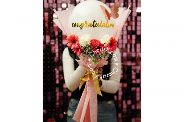 The Pink glow bouquet is specially designed to welcome girl baby