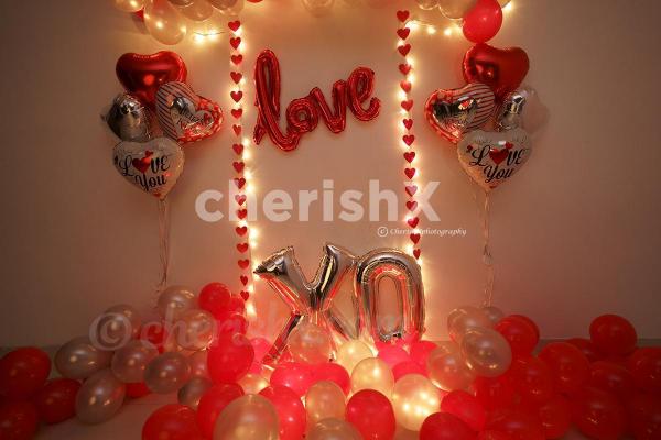 Express your love a bit differently this year by having CherishX's Valentine's Red Love Wall Decor!
