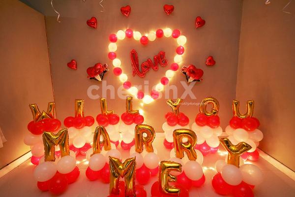 Give your partner an exquisite proposal by booking CherishX's Valentine's Day proposal Decor !