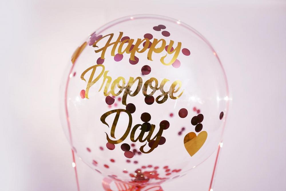 Impress your love with a unique Bubble Balloon Propose Day Bucket Gift and make the moment special!