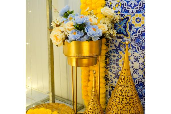 The bold colours in the Mediterranean-inspired Haldi ceremony will truly fascinate your guest