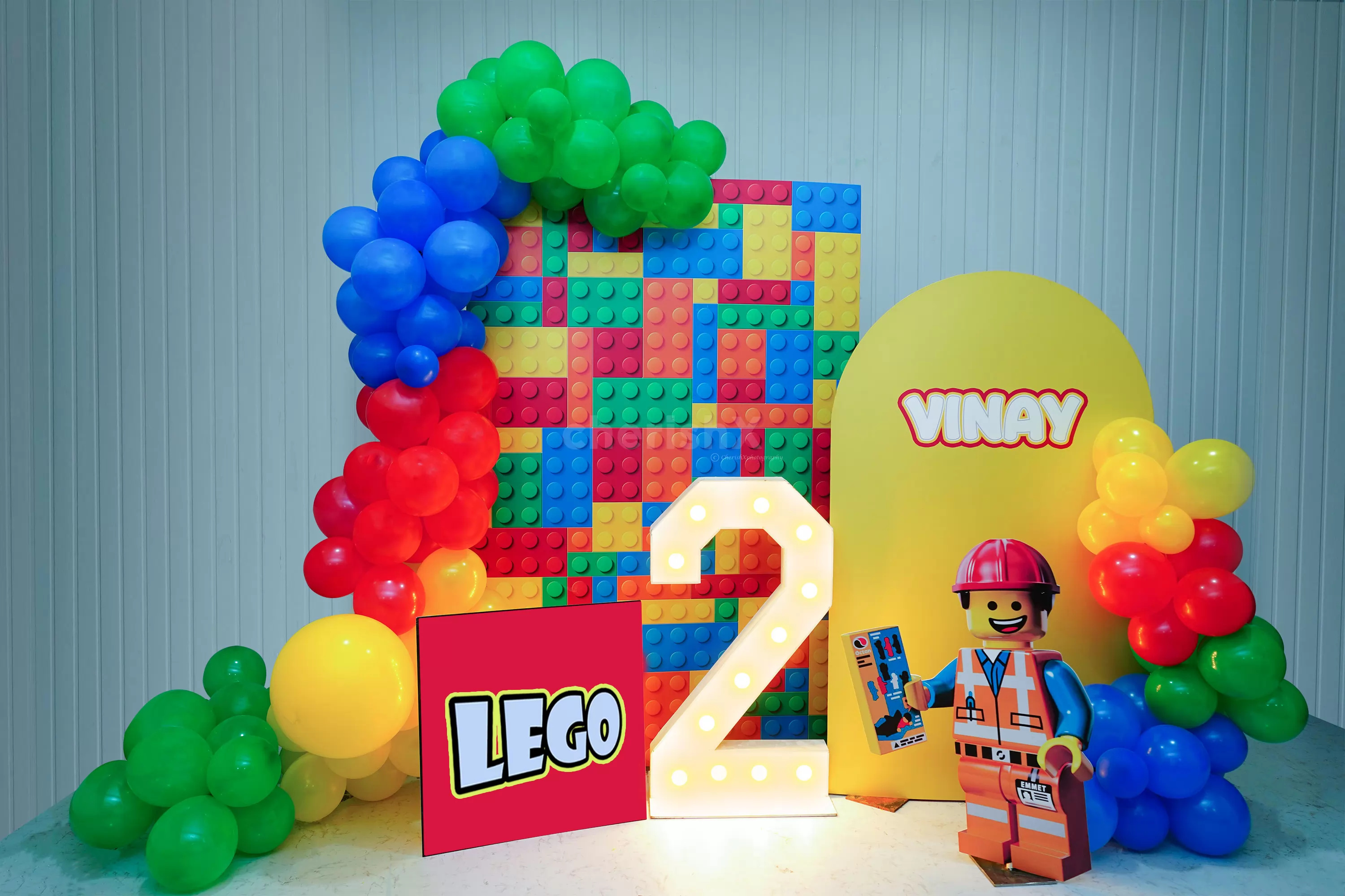 Lego cheap themed party