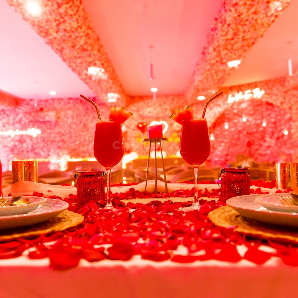 Elevate your dining experience and Discover the perfect ambiance for a romantic night out