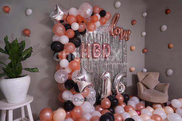 Silver Digit foil Balloons for the age in the Romantic Rosegold Birthday Theme decor.