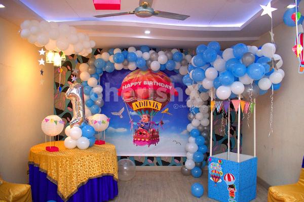 You can surprise your kid on his birthday with this Adorable Up look-alike Birthday Room Decor.