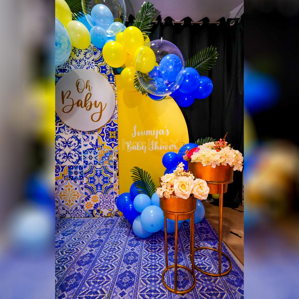 Experience the magic of the Mediterranean at your baby shower with our captivating decorations.