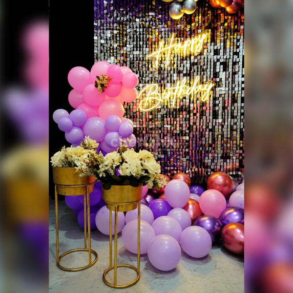 Elevate your birthday celebration with our stunning Rosegold Glam Birthday Decoration.