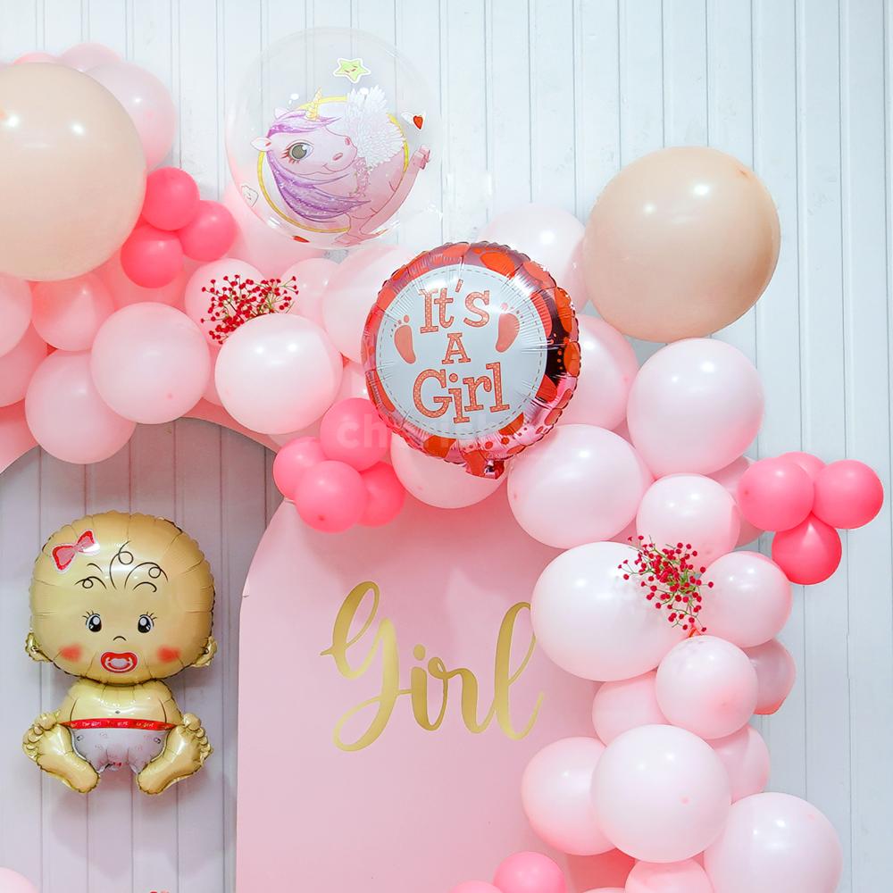 Capture the beauty and innocence of your baby with our exquisite rosebud-themed decorations.