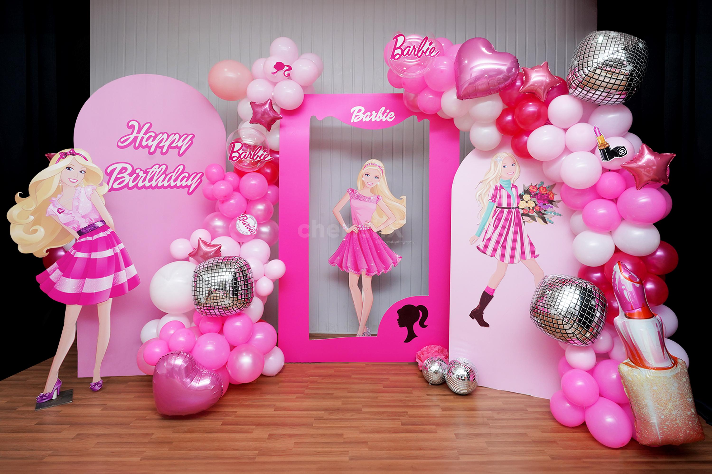 Host a birthday party with our pink Barbie Dreamland Decorations