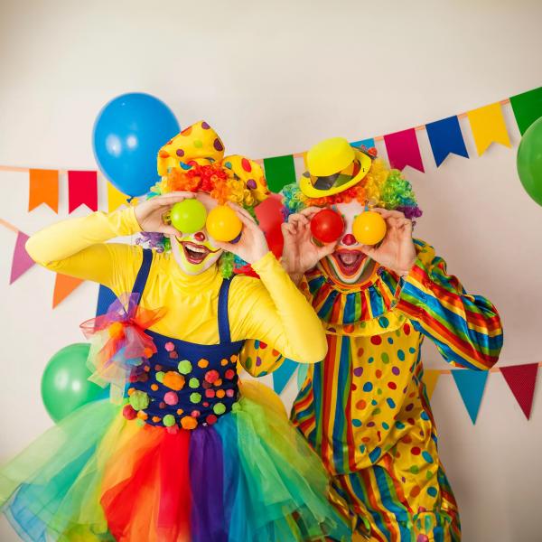 A Magical Party with Our Playful Clown Magic Show! Watch as our talented artist mesmerizes the kids with laughter and wonder.