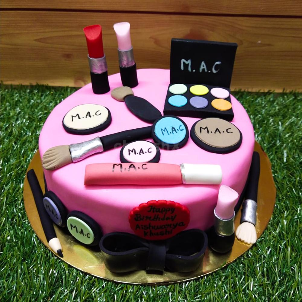 Make Up Set Birthday Cake (1.2kg) | M Cake Factory
