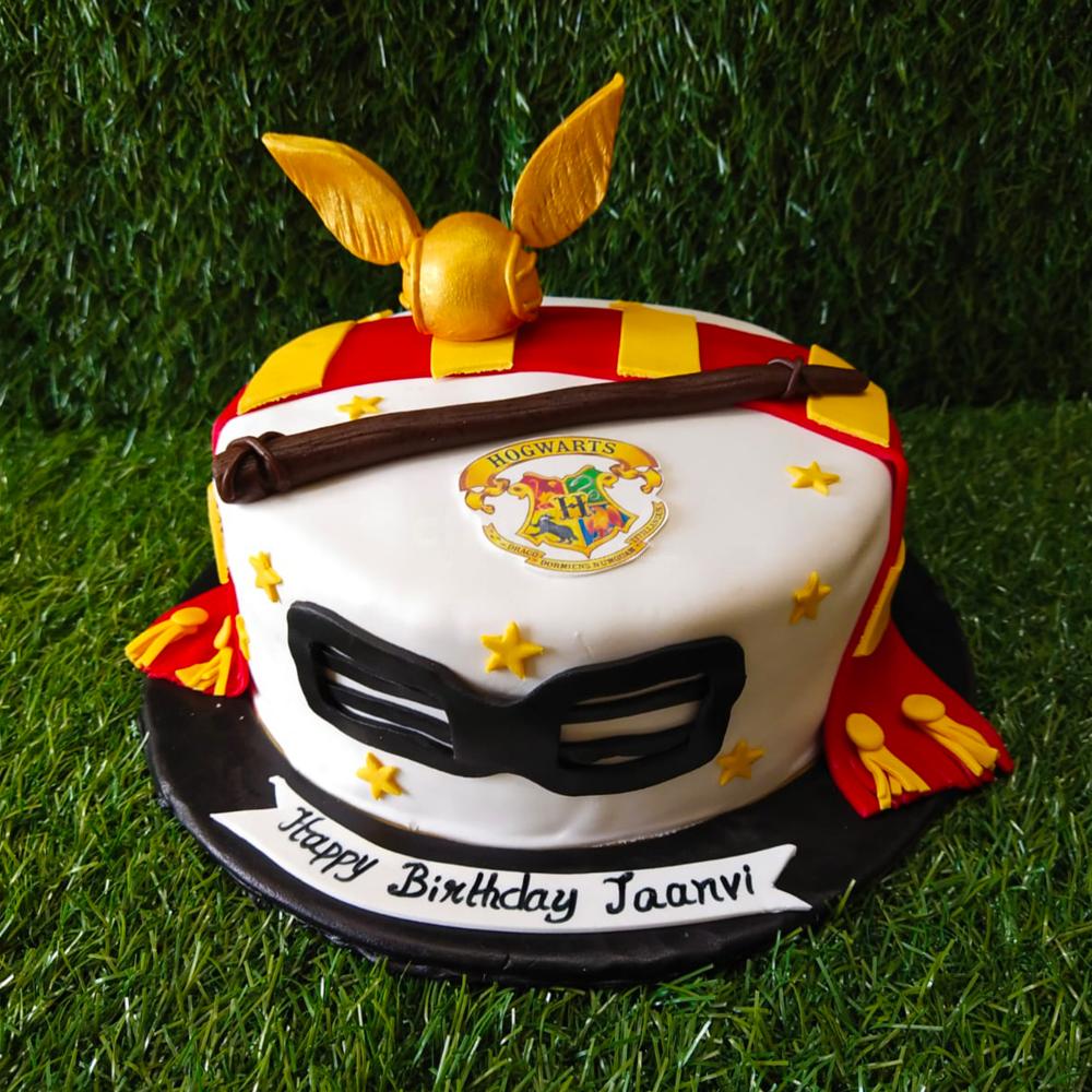 Harry Potter Fondant Cake for Ultimate Birthday Magic