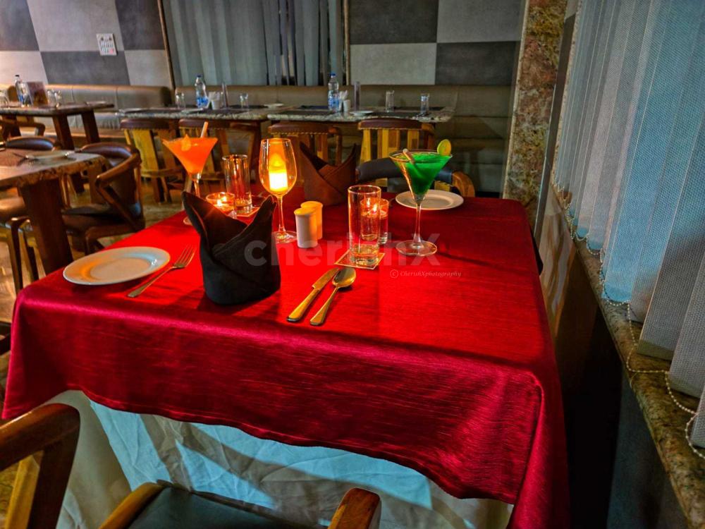 Let the cosy ambience and attentive service set the space for heart-to-heart conversations.