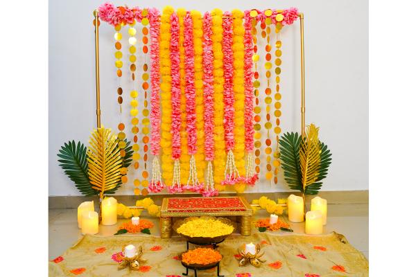 Transform your Diwali into a regal affair with our Royal Garland DIY Puja Backdrop Kit. Craft elegance effortlessly!