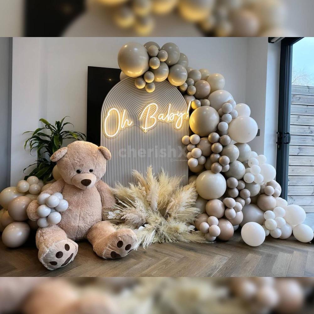 The "Cocoa Bear" theme is not just about decor; it's an immersive experience that transports you into a world of cuddly charm.