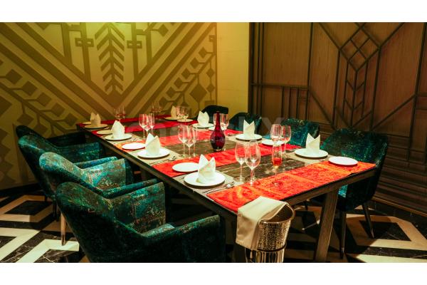Private romantic dinner table decoration ideas indian
