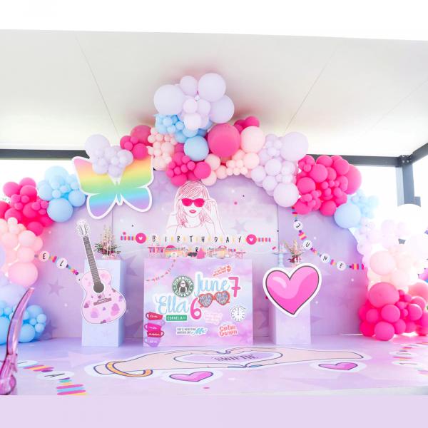 Simple blue and pink birthday decoration ideas