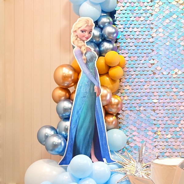 Let it go and celebrate in a winter wonderland of balloons and snowflakes