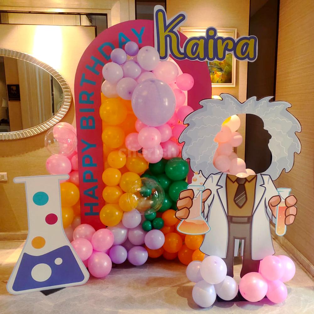 Embark on a science-filled adventure with Albert Einstein in our whimsical birthday decor.